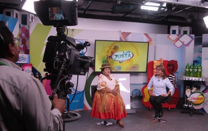 La gerente general de Bolivia Tv en el programa "La Justa". Foto: Bolivia Tv