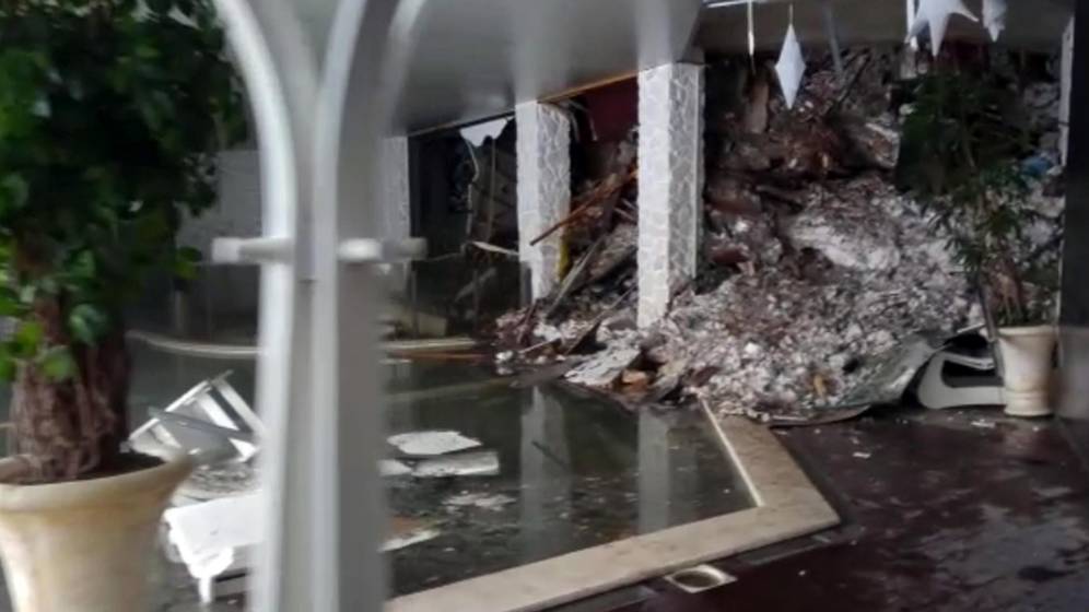 Foto: Las primeras imágenes de cómo ha quedado el interior del Hotel Rigopiano tras el alud