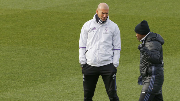 Resultado de imagen para Zidane repite convocatoria aún sin James
