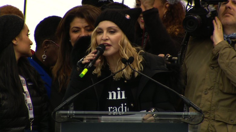 Madonna comenzó su discurso del sábado en la Marcha de las Mujeres diciendo que quería comenzar una revolución del amor.