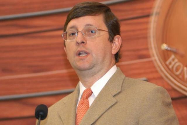 Resultado de imagen para Senador Óscar Ortiz