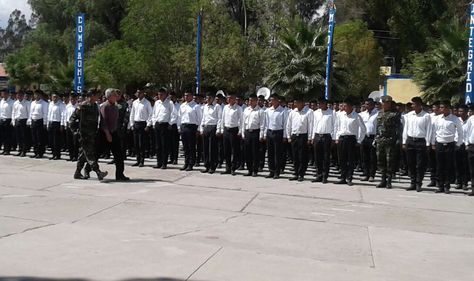 El vicepresidente Álvaro García Linera participa del acto de licenciamiento de soldados y marineros del Primer Escalón 2016, en Cochabamba. Foto: Fernando Cartagena.