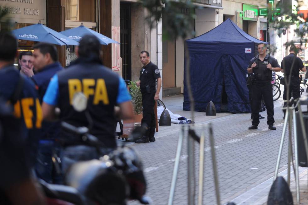 Policía Federal en Buenos Aires.