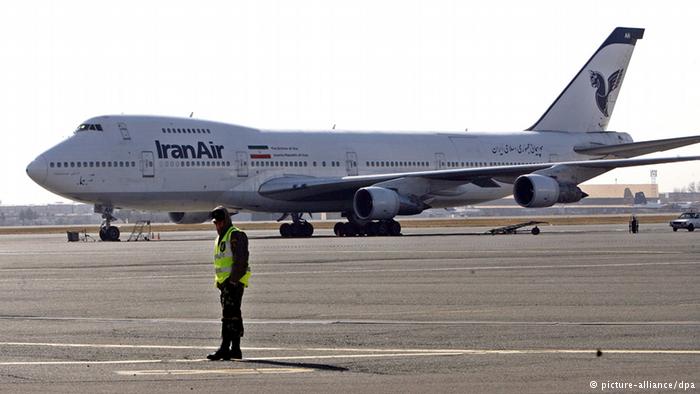 Boeing Flugzeug auf Flughafen Teheran ARCHIVBILD 2009 (picture-alliance/dpa)