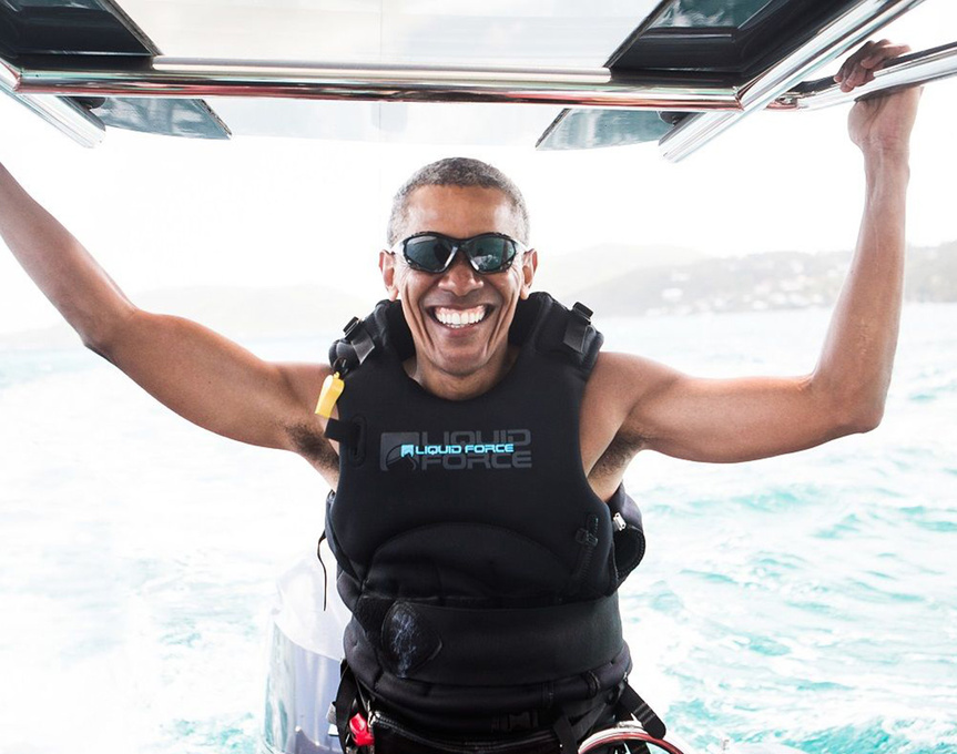 Por qué nos consuela ver a Obama practicando Kitesurf