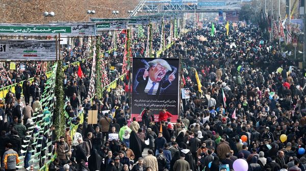 Una vista general de la Plaza Azadi, donde se realizó el acto en Teherán (AP)