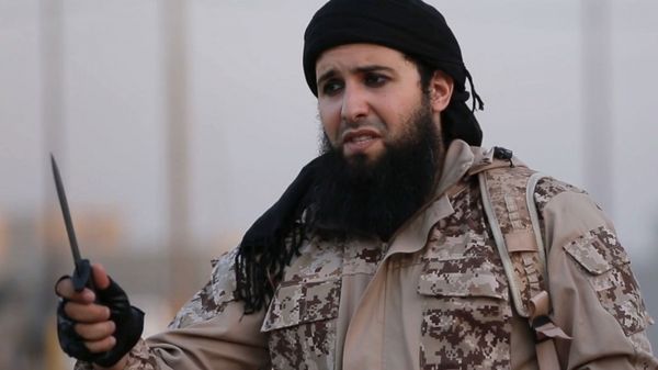El reclutador e ideólogo de ataques Rachid Kassim, francés de origen argelino (AFP)