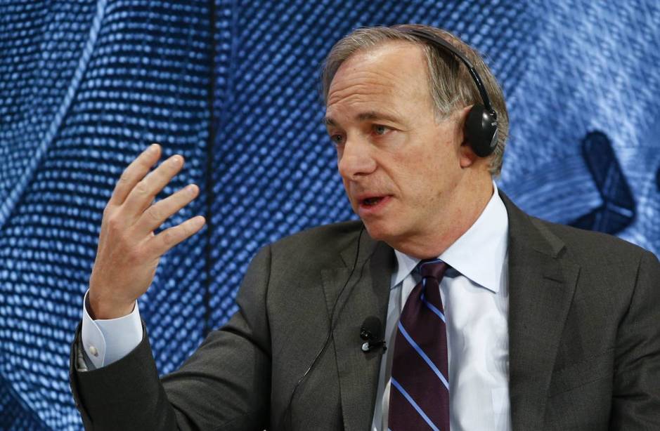Ray Dalio, durante su paso por el Foro de Davos en enero de 2016. (Reuters/Ruben Sprich)