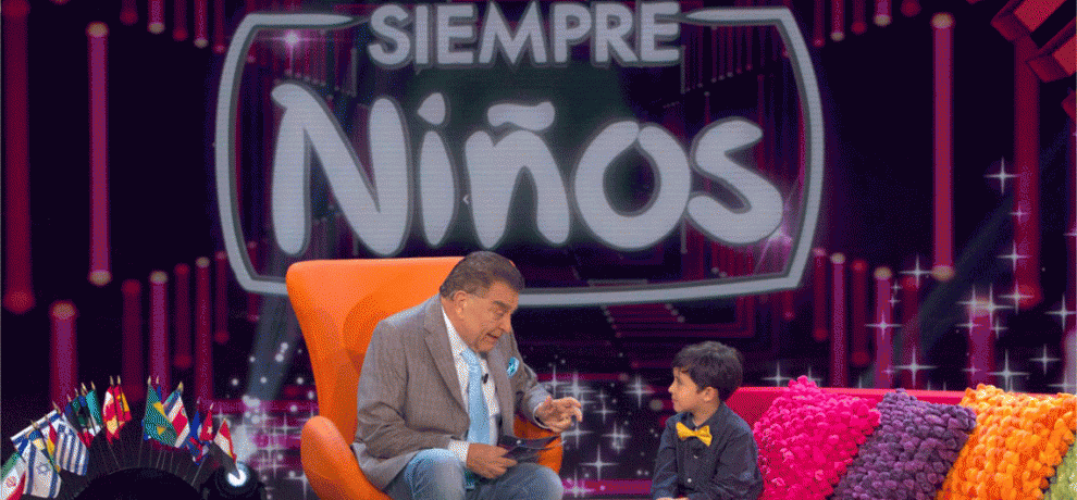 “¿Cómo no me va a preocupar si soy hispano?”, dijo el presentador chileno de 76 años, en una entrevista reciente tras el estreno de su nuevo programa televisivo, “Siempre niños”