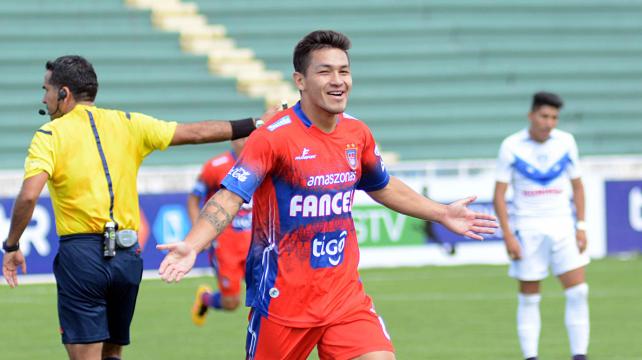 La primera victoria de la 'U' en el torneo fue ante San José, en casa. Ahora quieren frenar a Petrolero. Foto: APG %image_alt%