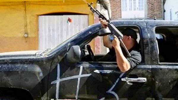 Los H3 se confrmaron con integrantes de las autododefensas y de otros cárteles. Foto: Facebook Valor por Michoacán