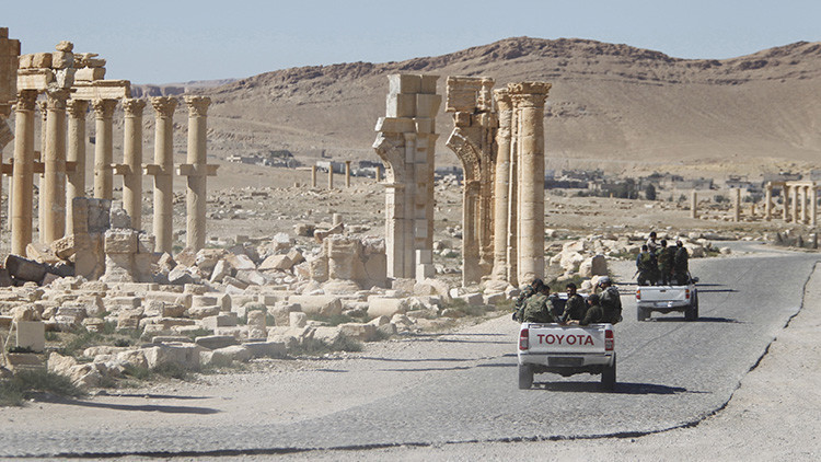 Medios: Las Fuerzas del Gobierno sirio arrebatan la ciudadela de Palmira al EI