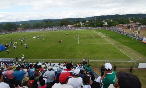 Resultado de imagen para Estadio de Yacuiba va por el aval