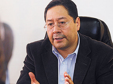 El ministro de Economía, Luis Arce, en una pasada entrevista. Foto: La Razón - archivo