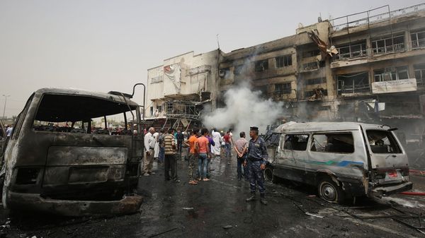 Los atentados suicidas contra civiles en Irak vienen en aumento a medida que el ISIS pierde terreno en la lucha contra el ejército iraquí (AFP)