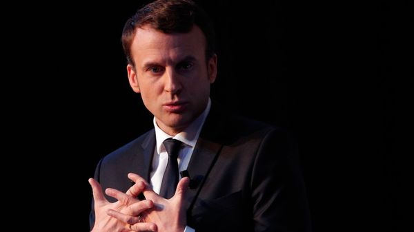 Macron se declara centrista y europeísta (AP)