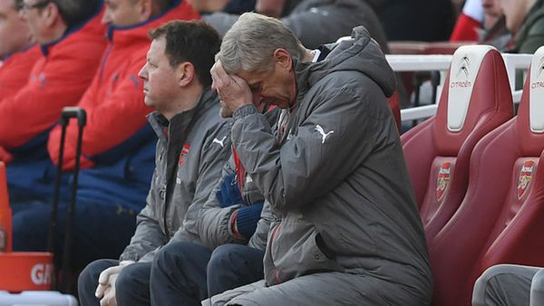 Arsène Wenger, técnico del Arsenal FC, atraviesa su peor momento en 20 años (Getty Images)