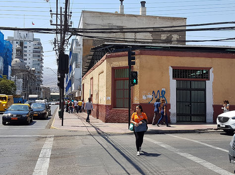 El domicilio en Antofagasta donde fueron puestas las banderas de Bolivia. Foto: SoyAntofagasta.cl
