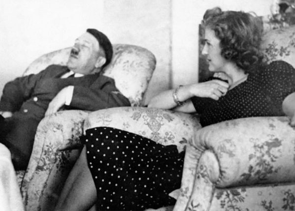 Adolf Hitler y Eva Braun (Getty)