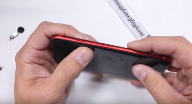 iPhone 7 de color rojo