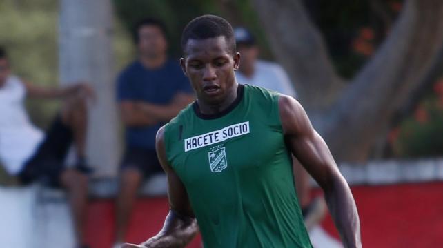 Mostasilla durante el entrenamiento de este jueves, en San Antonio. Foto: Jorge Uechi %image_alt%