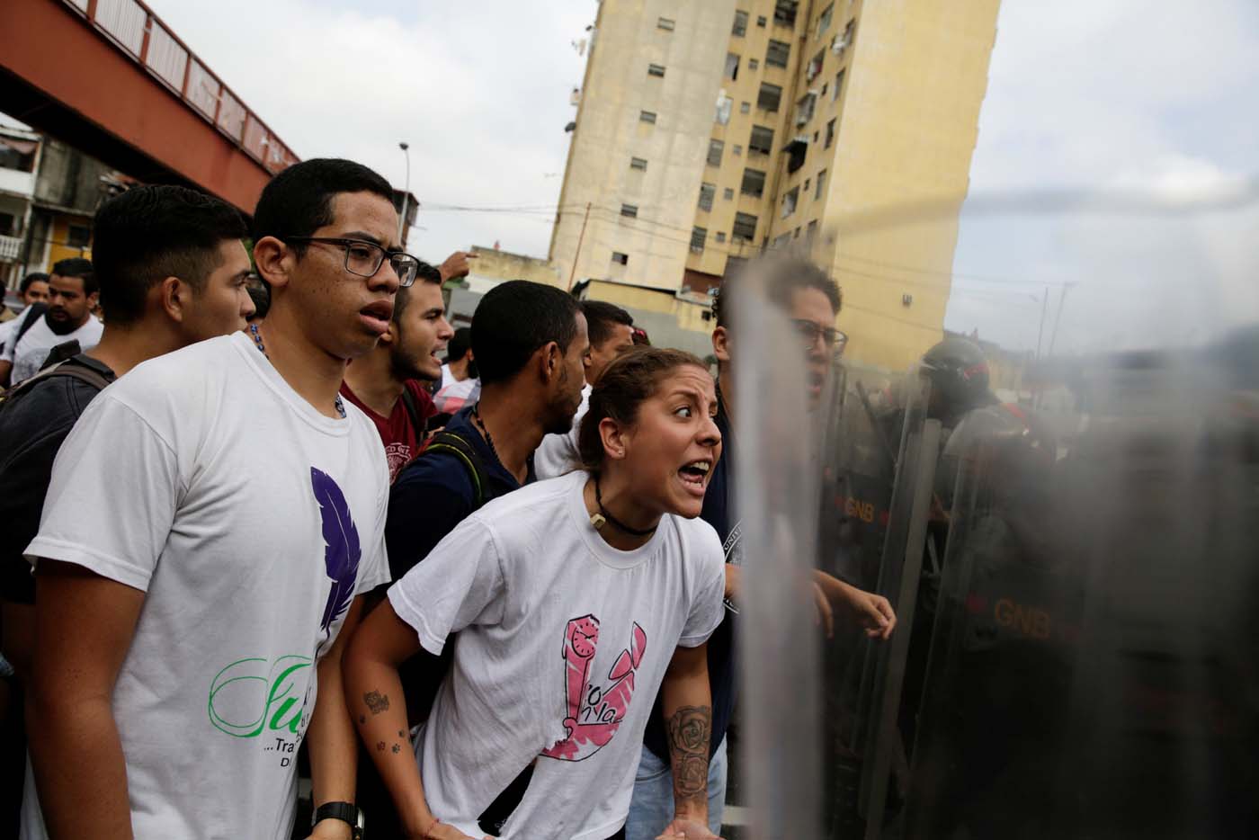 Opposition supporters clash with Venezuela
