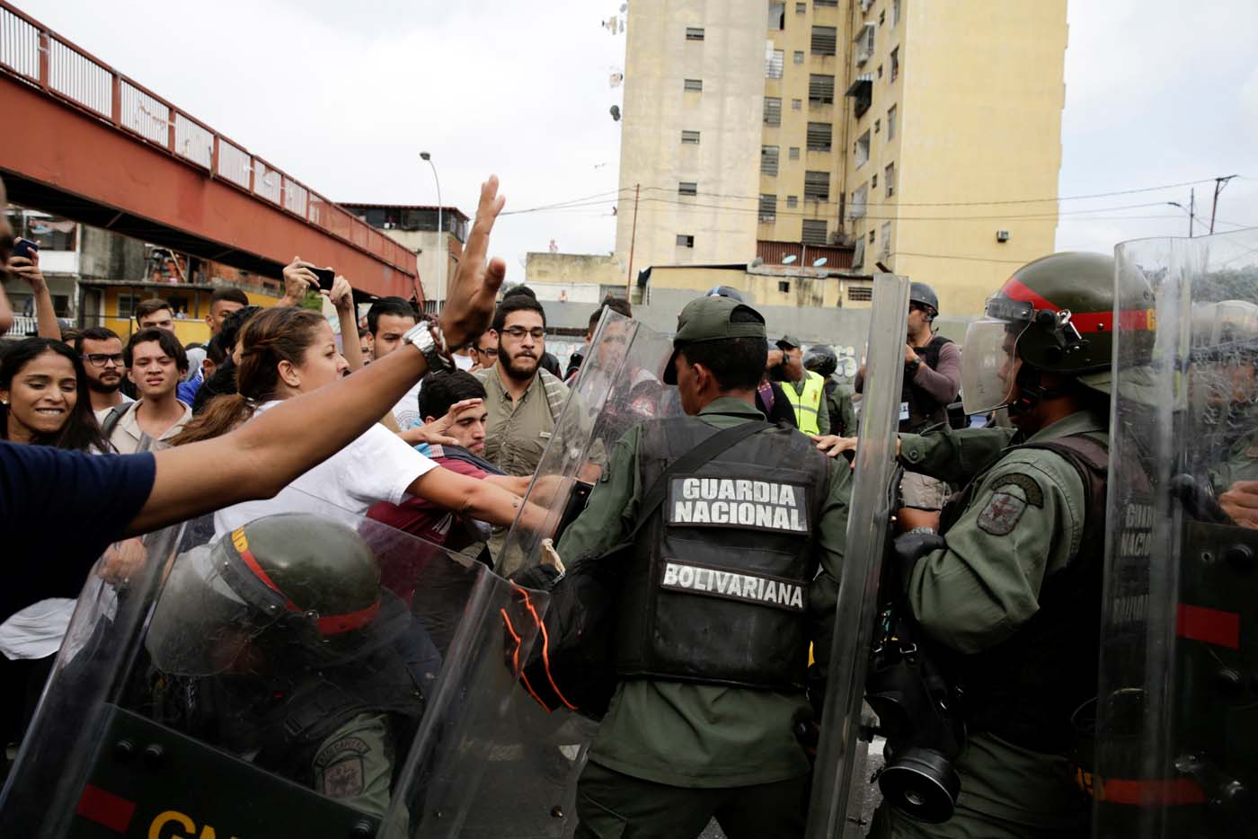 Opposition supporters clash with Venezuela