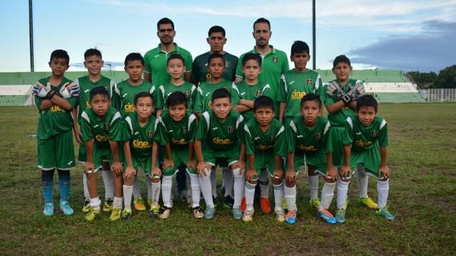 Los chicos de 2006 se prepararon con fuerza para tener una buena competición. Foto: Bolivia 2022 %image_alt%
