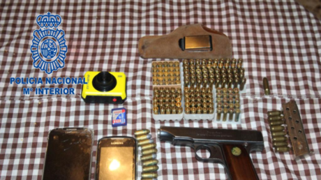 Material incautado por la Policía Nacional en uno de los registros
