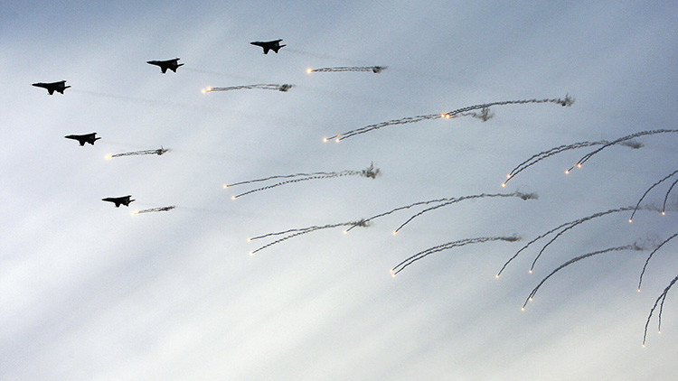 El nuevo portaaviones сhino podrá albergar hasta 36 aviones de combate J-15