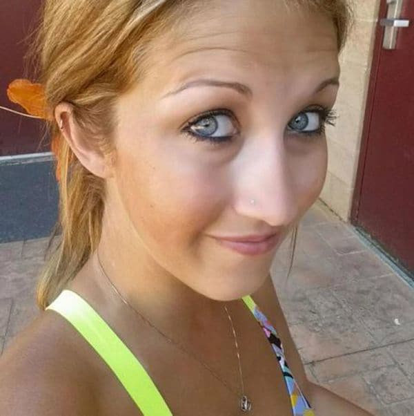 La maestra de 28 años era substituta en el colegio secundario de Pandora-Gilboa, en Ohio, e invitó a un grupo de alumnos a su casa (The Sun/Mydrim Jones)