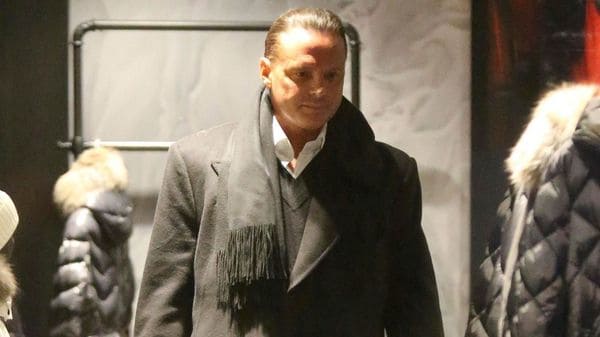 Un ex manager le exige el pago de un millón de dólares a Luis Miguel (Grosby)