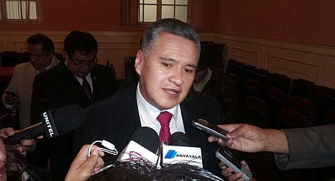Eduardo León tras la audiencia en el Juzgado Sexto en lo Penal de La Paz.