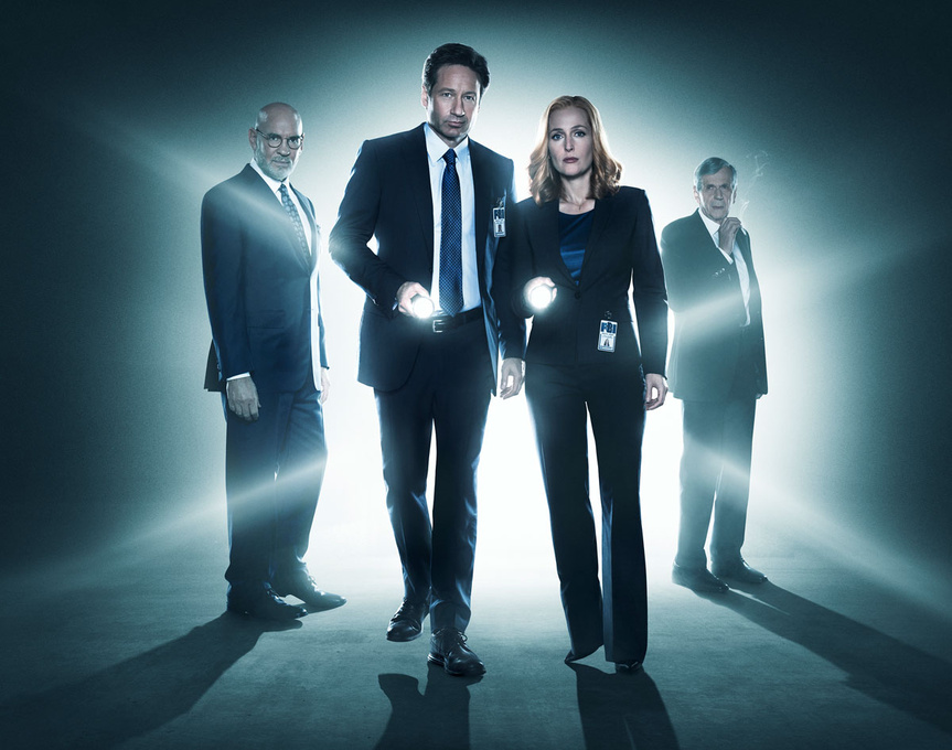 Mulder, Scully: todavía queremos creer. Mulder, Scully: todavía queremos creer.