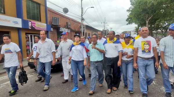 Con la consigna “La marcha del silencio por los caídos”, se movilizan desde 20 puntos de Caracas para llegar a la Conferencia Episcopal (@LarissaGonzale6)