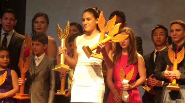 La joven raquetbolista fue premiada con la Victoria Alada Dorada. Foto: Rainer Durán %image_alt%