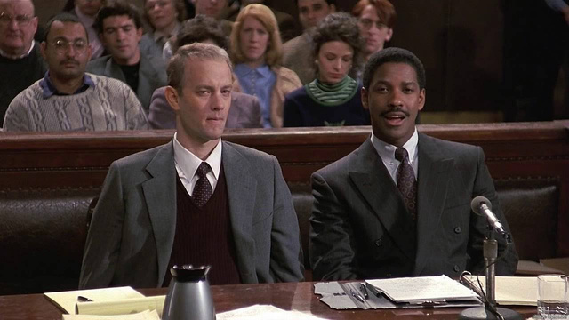 Tom Hanks y Denzel Washington en un fotograma de la película.