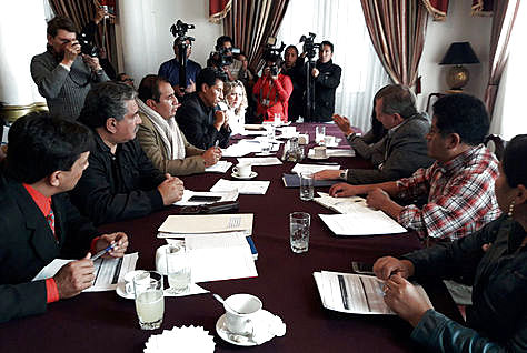 Reunión de la Comisión Multipartidaria, el 18 de abril, sobre la elección de autoridades judiciales.