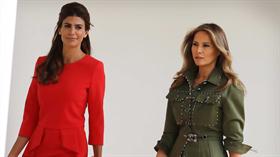 Juliana Awada camina junto a Melania Trump