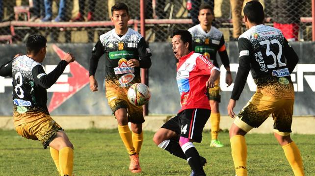 Destroyers no le dio respiro al rival pese a jugar en la altura. Página Siete %image_alt%