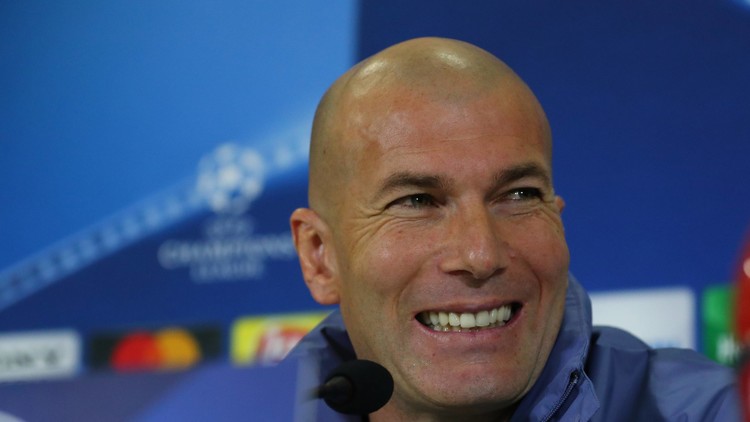 Zidane y su 'bendita progenitora': esto dijo el exfutbolista acerca de su estado de ánimo (VIDEO)
