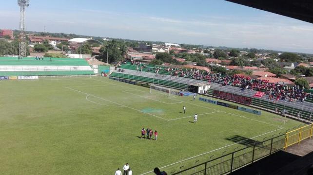 Así luce el estadio Gilberto Parada de Montero, a una hora del compromiso. Foto: DIEZ %image_alt%