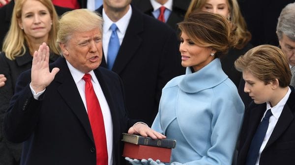 Así juró como nuevo presidente de los Estados Unidos Donald Trump en enero (AFP)