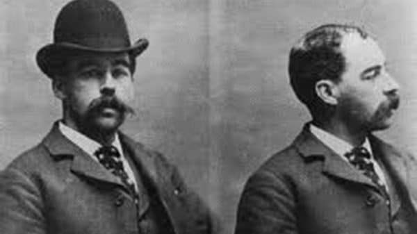 Herman Webster Mudgett pasó a la historia como uno de los mayores asesinos seriales de Chicago y Estados Unidos. Se hizo famoso bajo el nombre H.H. Holmes