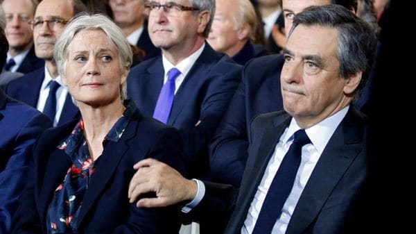 Francois Fillon y su esposa, Penelope Fillon (Reuters)