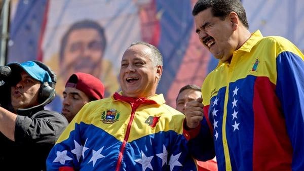 El chavismo busca evitar elecciones libres y eliminar el Parlamento (AP)