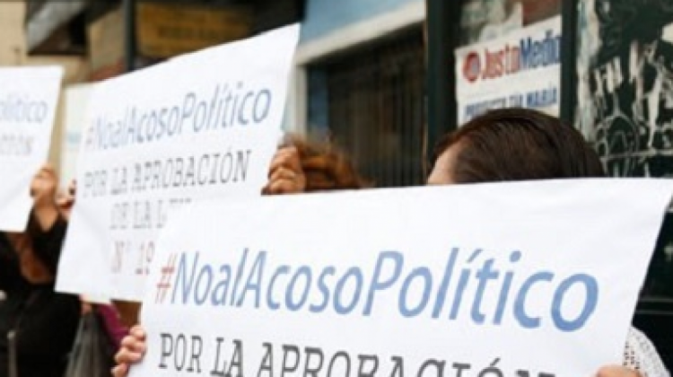 acoso-politico