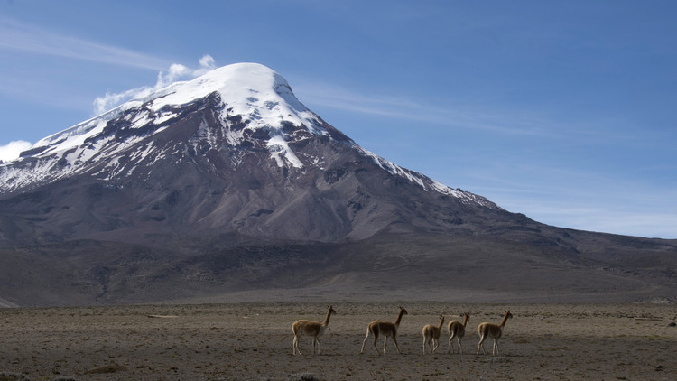 FOTOS: RT conoce en Ecuador al último 'hielero' del Chimborazo, el punto más cercano al Sol