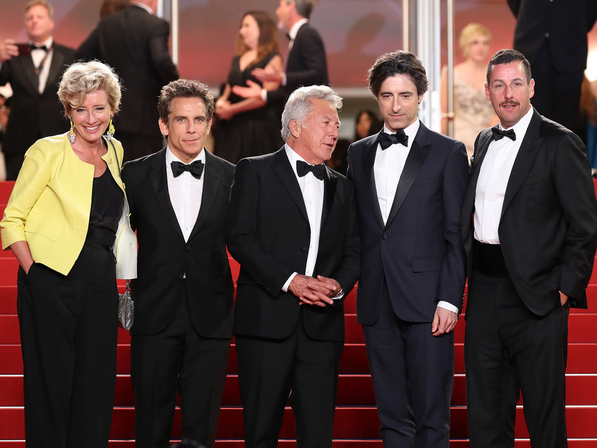 El reparto de The Meyerowitz Stories, junto a su director, Noah Baumbach, en el estreno de la película ayer en Cannes.