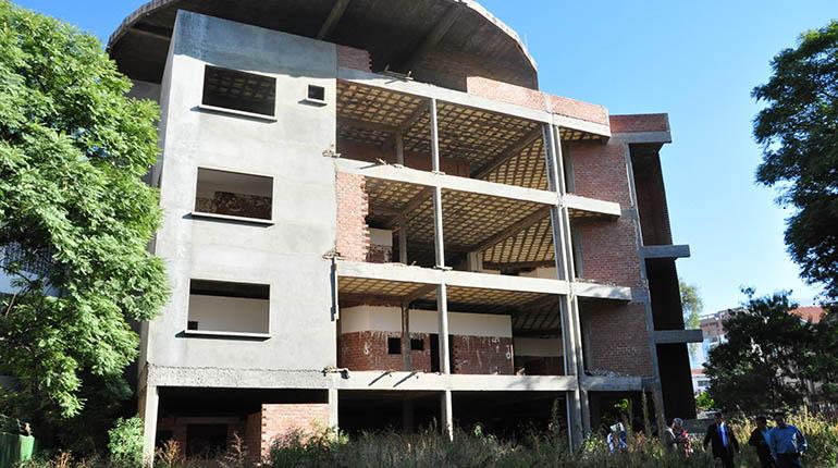Infraestructura del hospital del niño fue abandonada hace seis años. | Fernando Balderrama